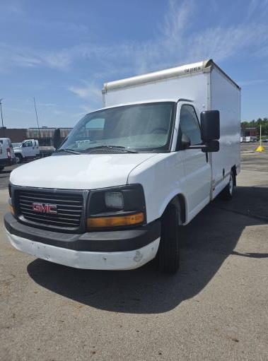 Used 2011 10 ' Box Truck for sale