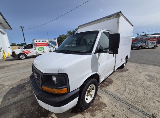 Used 2013 10 ' Box Truck for sale