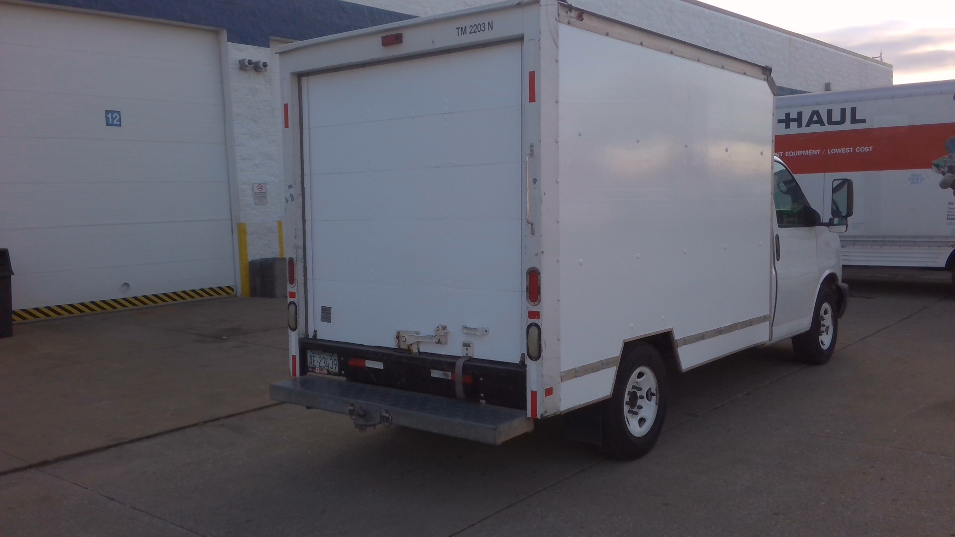 2011 10' Box Truck for Sale in Glenwood, IL 60425 UHaul Truck Sales