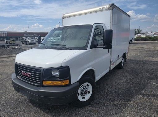 Used 2013 10 ' Box Truck for sale