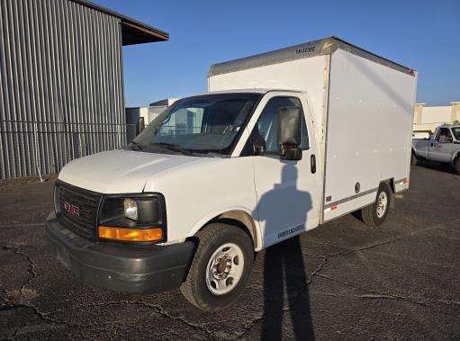 Used 2013 10 ' Box Truck for sale