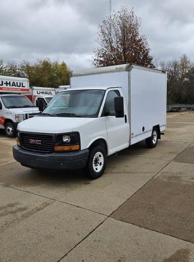 Used 2013 10 ' Box Truck for sale