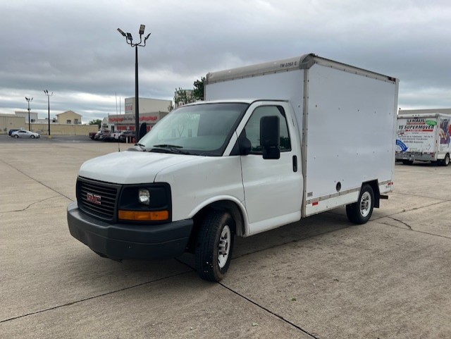 Used 2013 10 ' Box Truck for sale