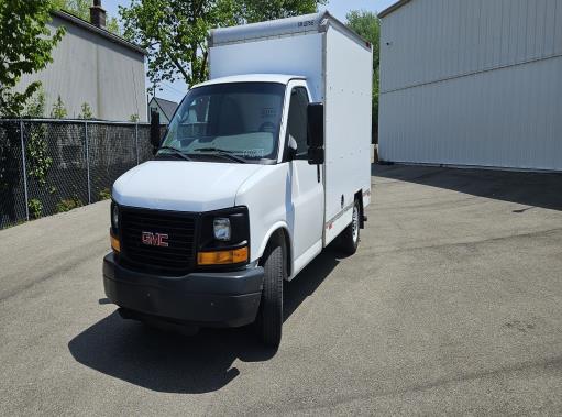 Used 2013 10 ' Box Truck for sale