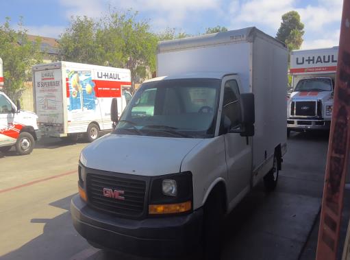 Used 2011 10 ' Box Truck for sale