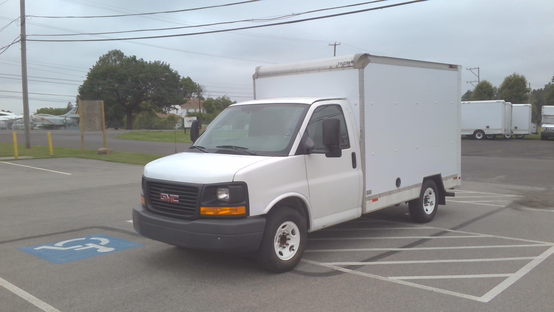 Used 2011 10 ' Box Truck for sale