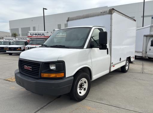 Used 2013 10 ' Box Truck for sale