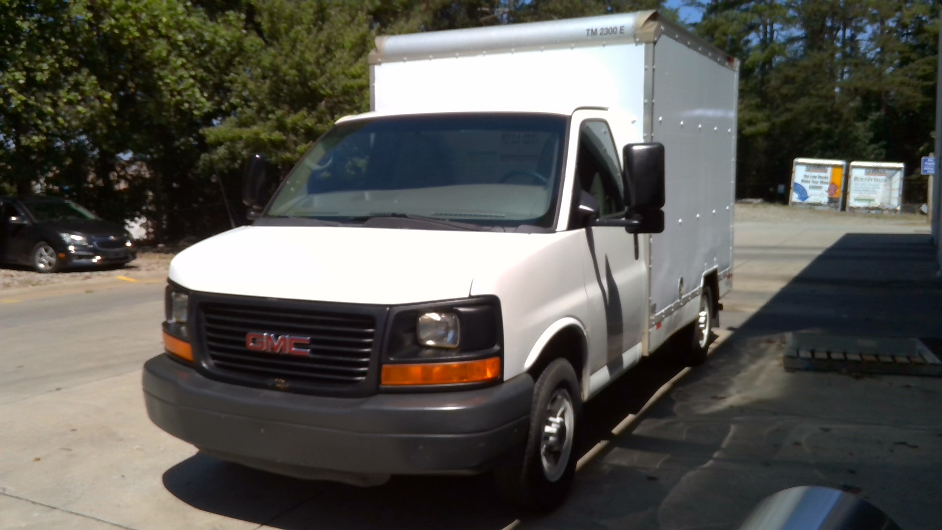 Used 2013 10 ' Box Truck for sale