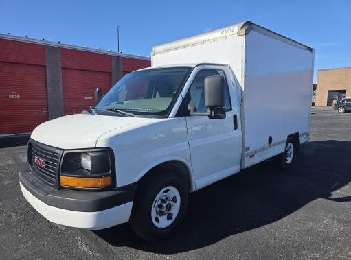 Used 2013 10 ' Box Truck for sale