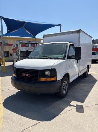 Used 2011 10 ' Box Truck for sale