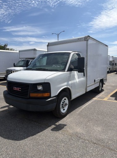 Used 2012 10 ' Box Truck for sale