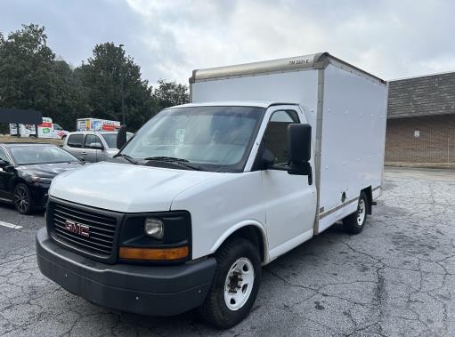 Used 2013 10 ' Box Truck for sale