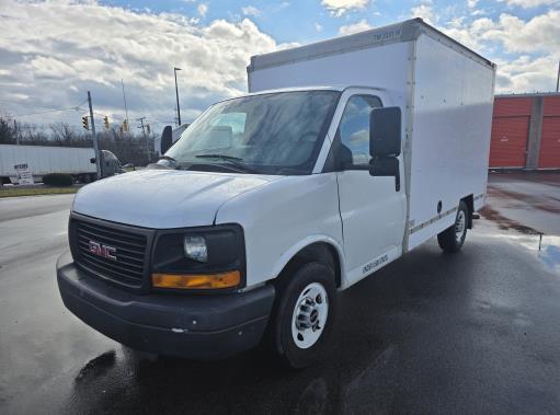 Used 2011 10 ' Box Truck for sale