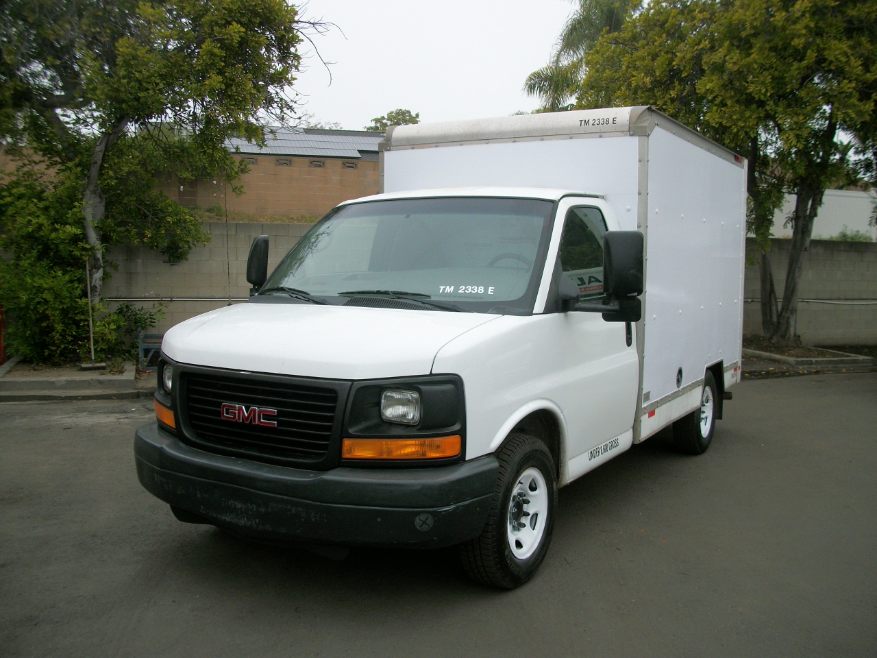 Used 2013 10 ' Box Truck for sale