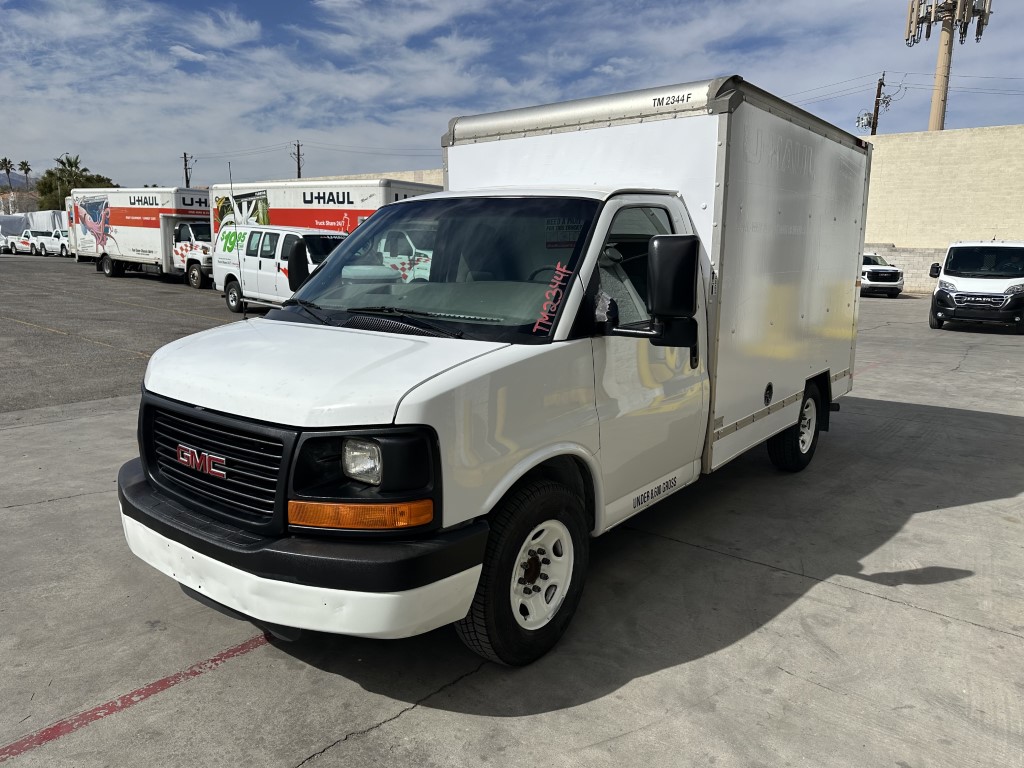 Camión con caja de 201210 ft usado a la venta