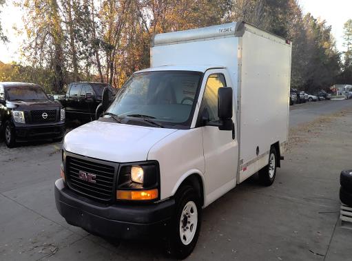 Used 2013 10 ' Box Truck for sale