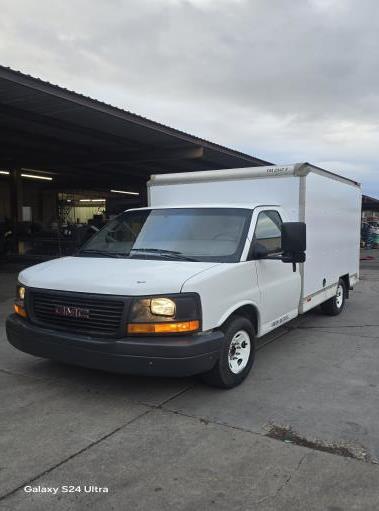 Used 2012 10 ' Box Truck for sale