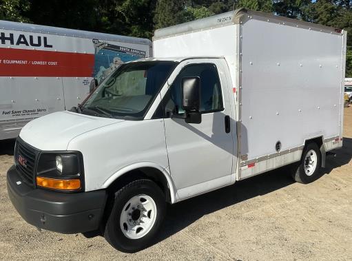 Used 2011 10 ' Box Truck for sale