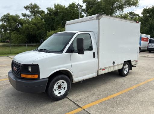Used 2013 10 ' Box Truck for sale