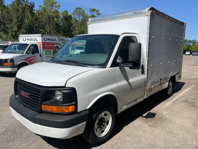 Used 2013 10 ' Box Truck for sale