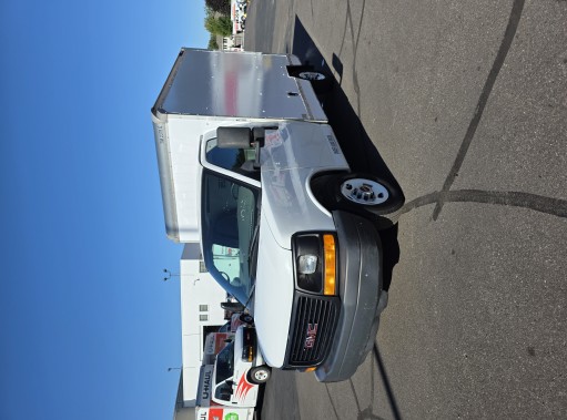 Used 2013 10 ' Box Truck for sale