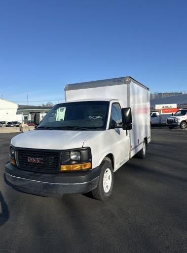 Used 2013 10 ' Box Truck for sale