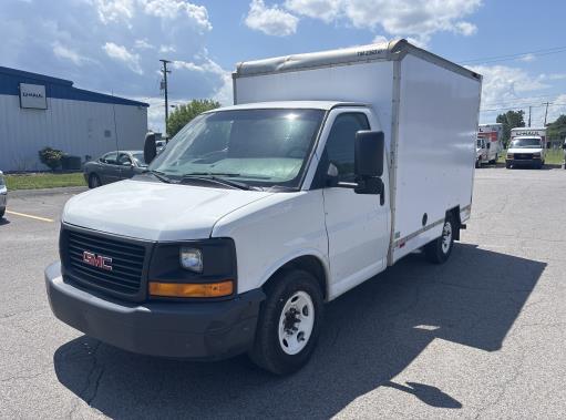Used 2013 10 ' Box Truck for sale