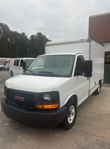 Used 2013 10 ' Box Truck for sale