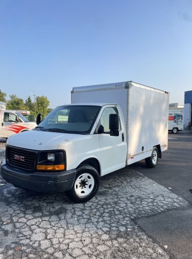 Used 2012 10 ' Box Truck for sale