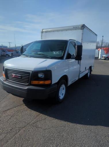 Used 2013 10 ' Box Truck for sale