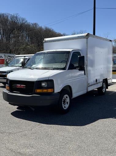 Used 2011 10 ' Box Truck for sale