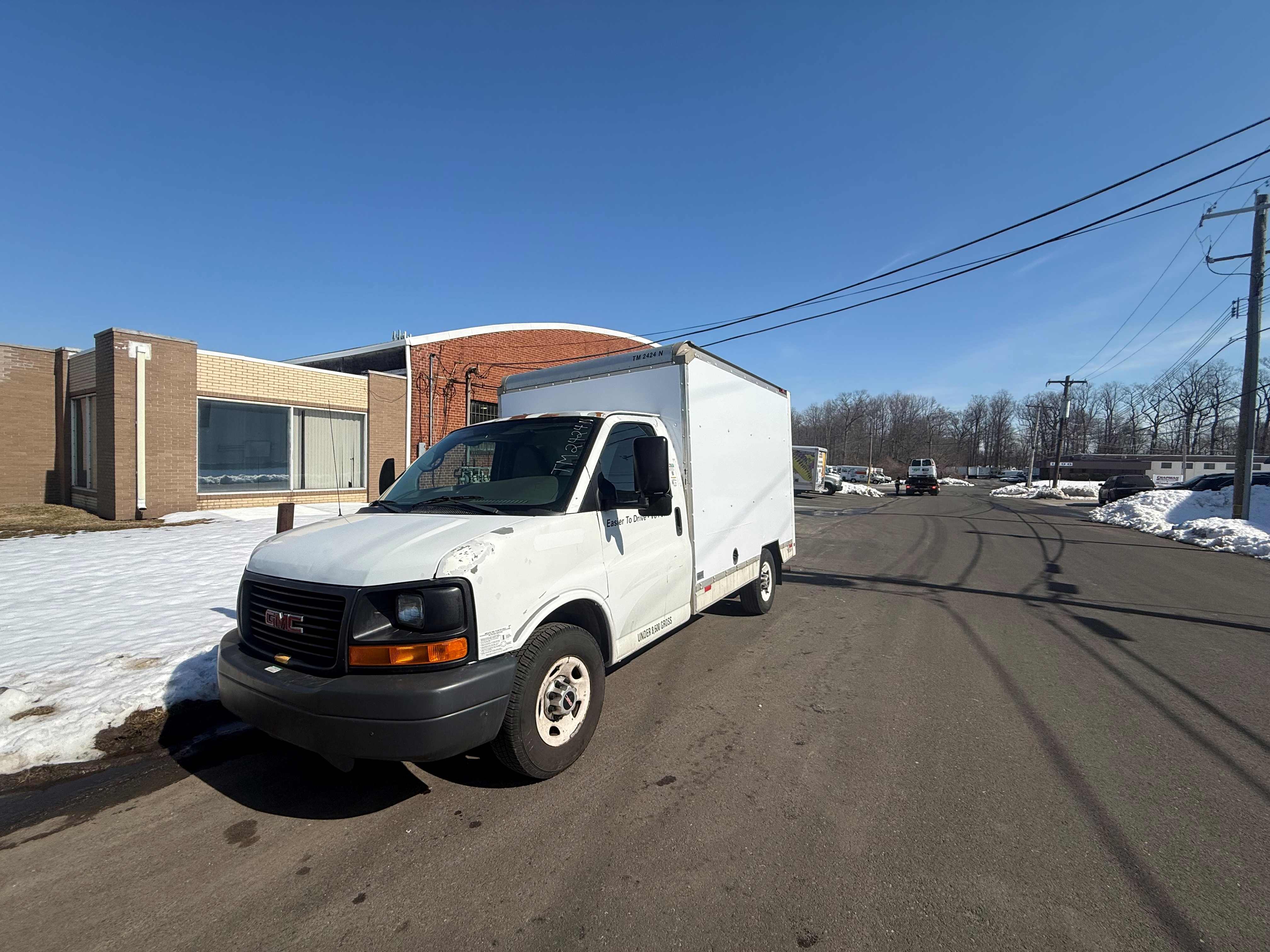 Used 2011 10 ' Box Truck for sale