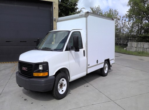 Used 2013 10 ' Box Truck for sale