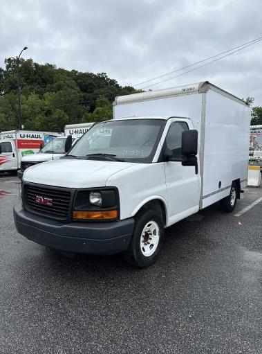Used 2012 10 ' Box Truck for sale