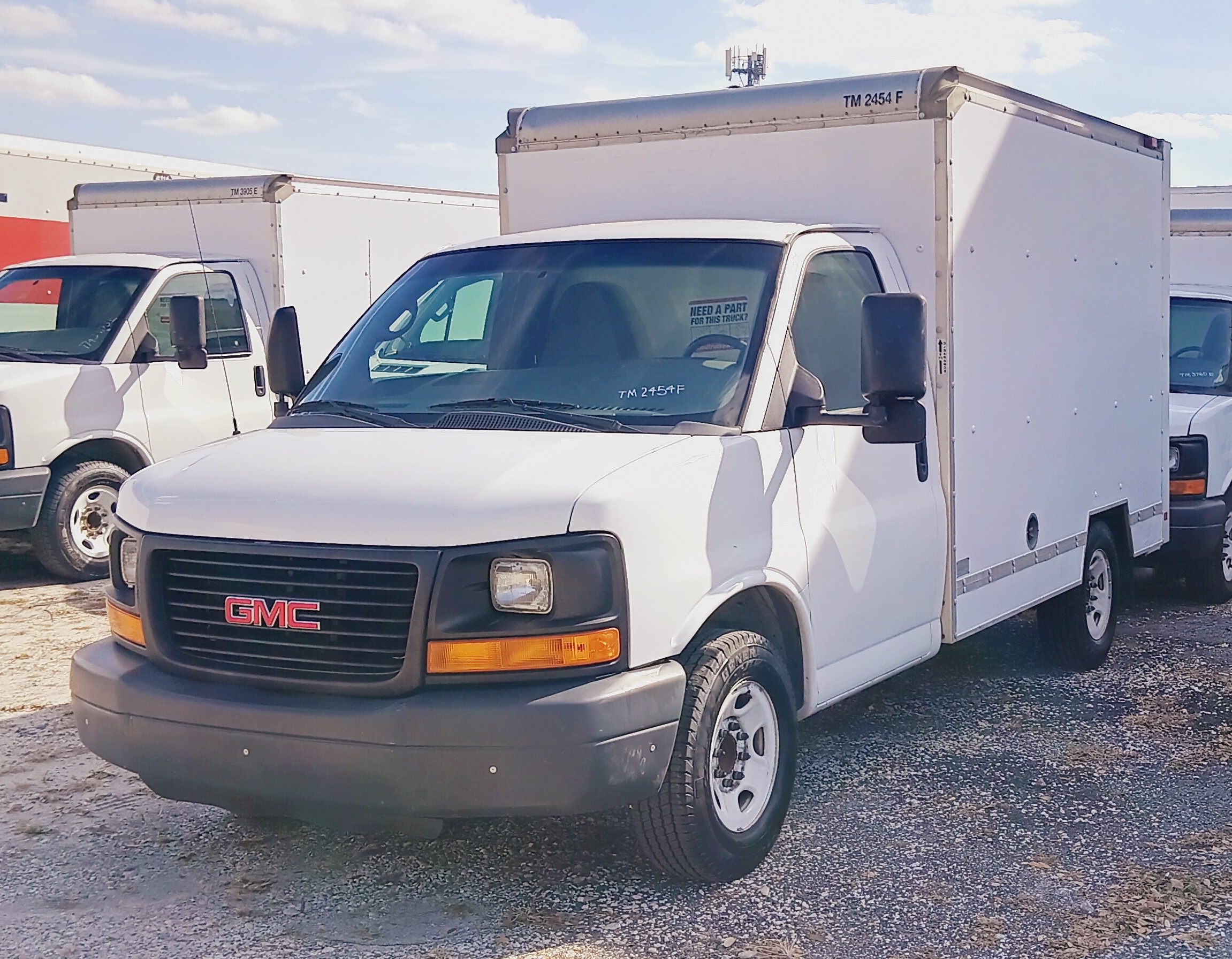 Used 2012 10 ' Box Truck for sale