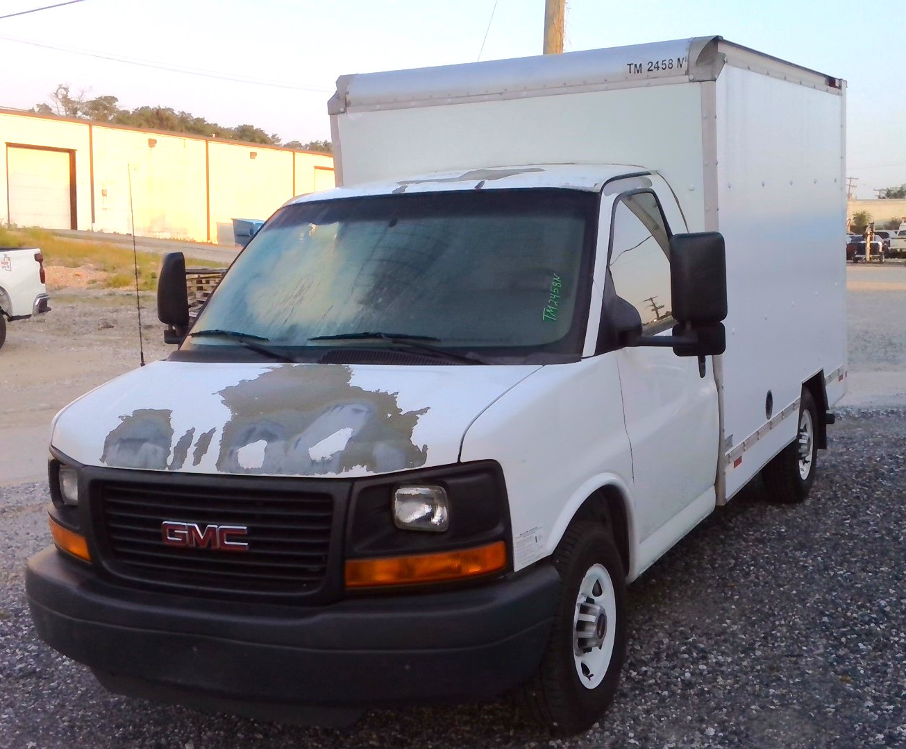 Used 2011 10 ' Box Truck for sale