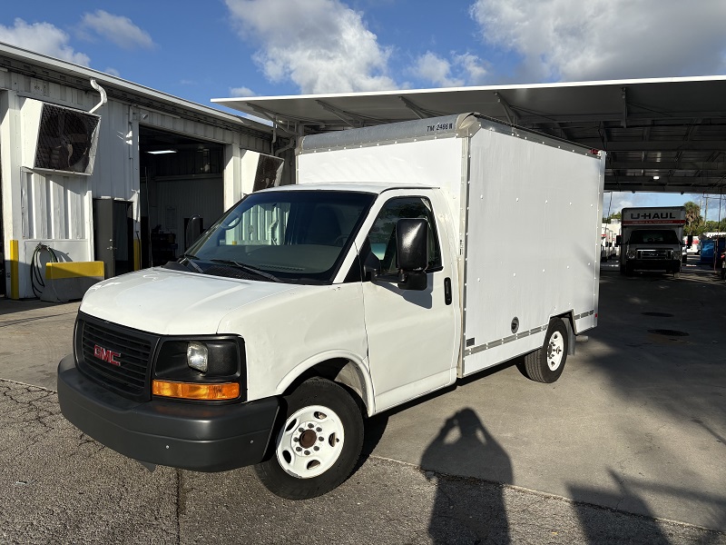 Used 2011 10 ' Box Truck for sale
