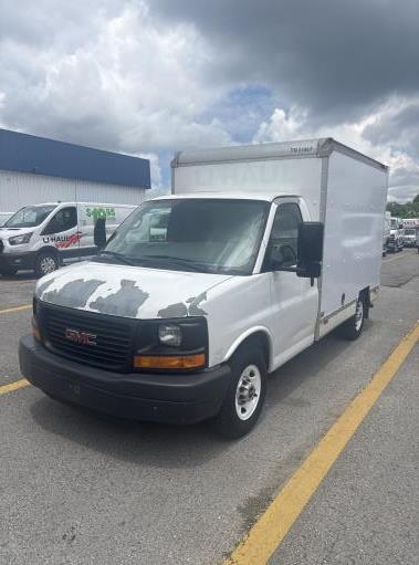 Used 2012 10 ' Box Truck for sale
