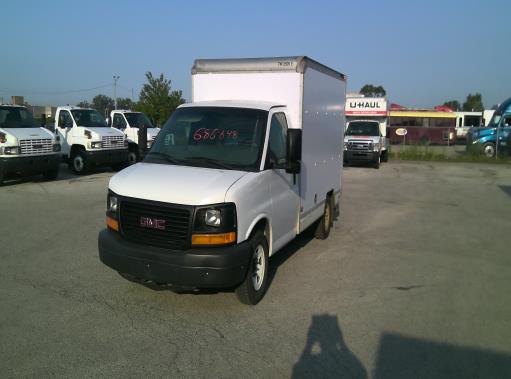 Used 2013 10 ' Box Truck for sale
