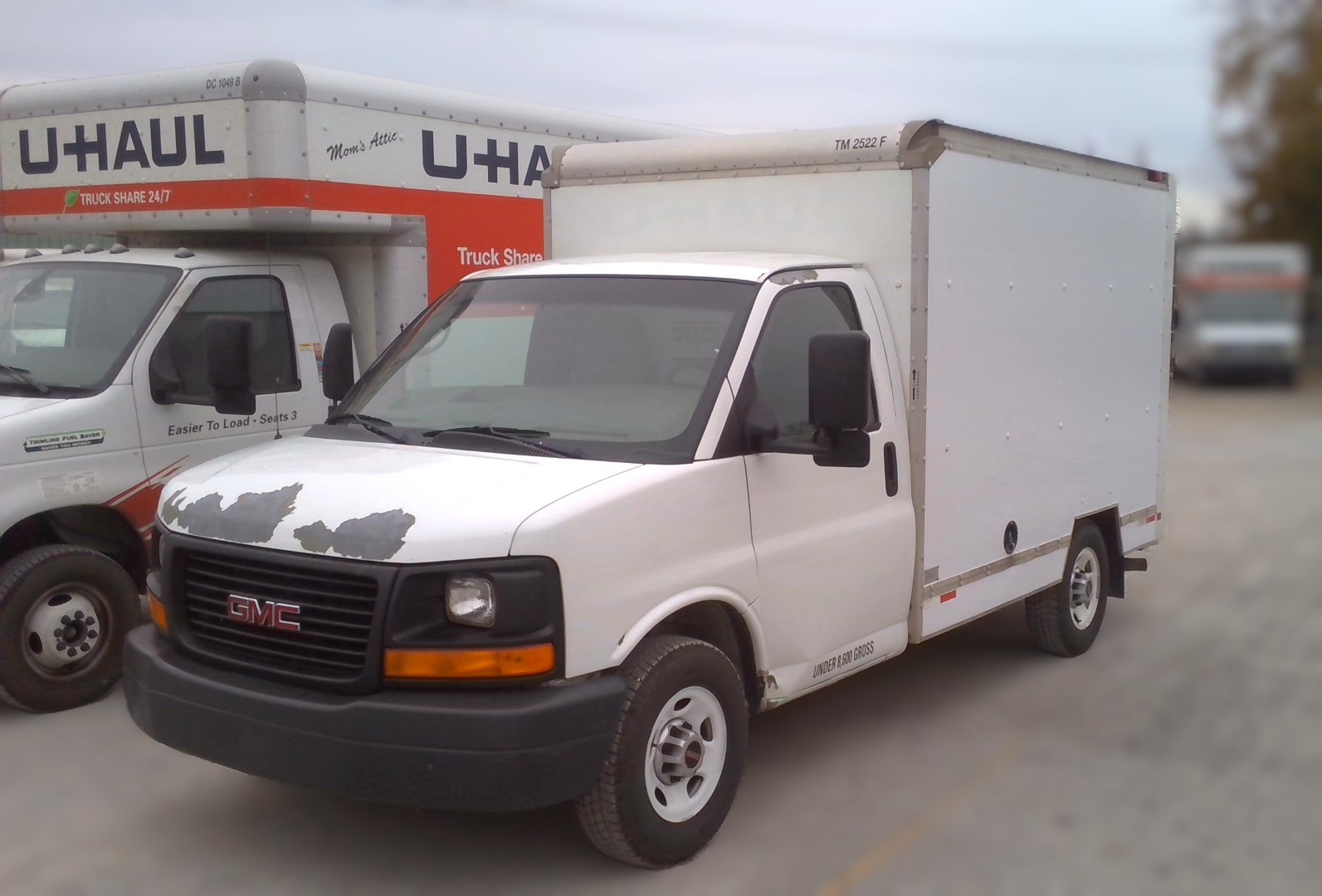Used 2012 10 ' Box Truck for sale