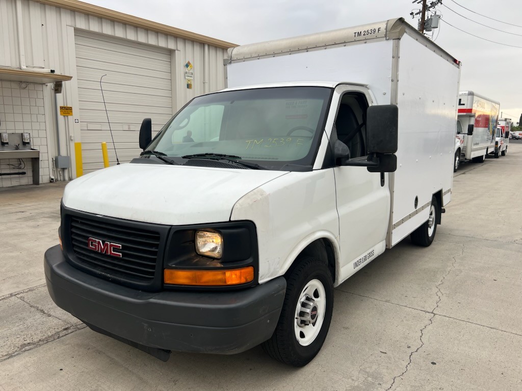 Used 2012 10 ' Box Truck for sale