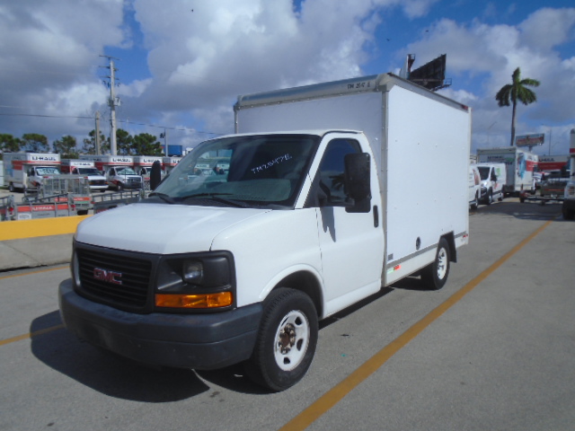 Used 2013 10 ' Box Truck for sale