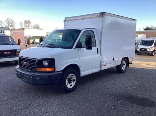 Used 2013 10 ' Box Truck for sale