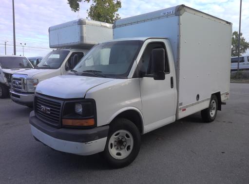Used 2013 10 ' Box Truck for sale