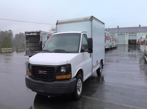 Used 2013 10 ' Box Truck for sale