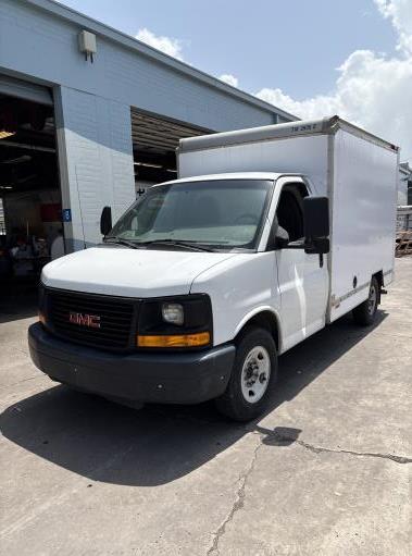 Used 2013 10 ' Box Truck for sale