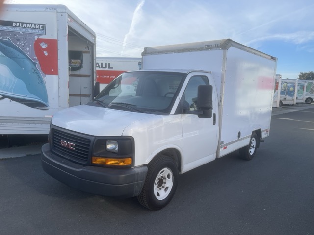 Used 2013 10 ' Box Truck for sale