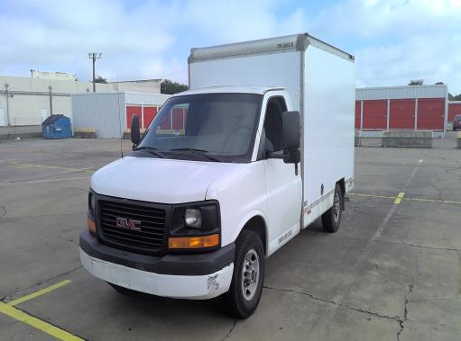Used 2013 10 ' Box Truck for sale