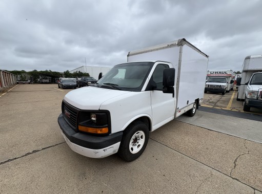 Used 2013 10 ' Box Truck for sale