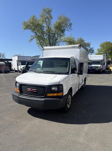 Used 2012 10 ' Box Truck for sale